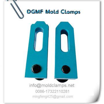 Mold clamp assembly