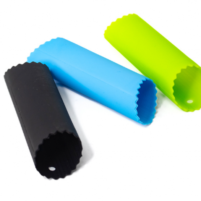 Tubular Press Silicone Garlic Peeler photo-5