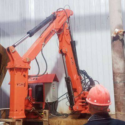 Pedestal Booms Rockbreaker System
