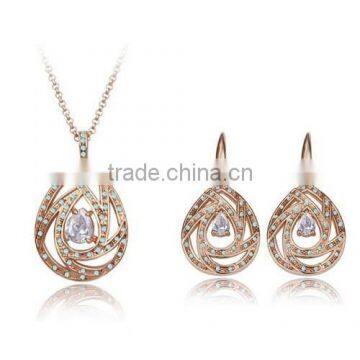 Hot Selling Women Jewelry Set 18K Gold Plated Nice Crystal Jewelry Gift