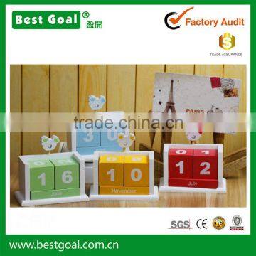 DIY Cute Kawaii Wooden Desk Perpetual Calendar with Message Clip Memo pad Holder Office Supplies Staionery                        
                                                Quality Choice