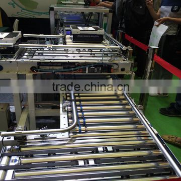 Automatic case transportation roller conveyor system