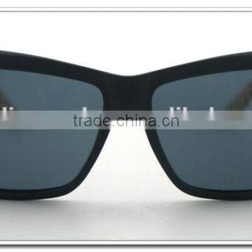 New Fashion Wooden Sunglasses with CE Polarized Lens UV400 Protected