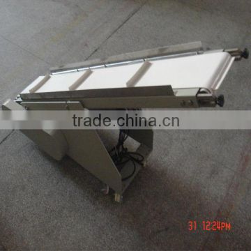 Automatic finished product belt conveyor