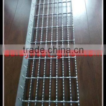 Hot Dip Galvanized Outdoor Metal Grate Stair Tread photo-6
