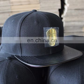 Flat brim custom acrylic snapback hat and cap with metal plate