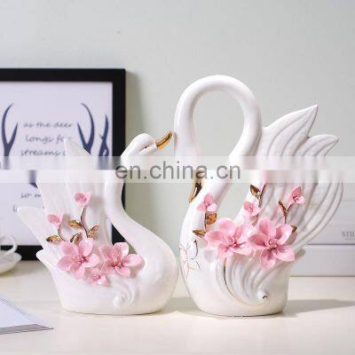 Wholesale factory ceramic swan crafts creative home decoration simple modern living room decoration gifts