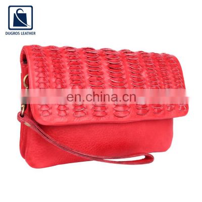 Wide Range of Eye Catching Design Matching Stitching Magnet Closure Type Genuine Leather Women Sling Bag