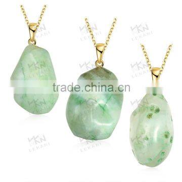 Elegant natural stone fashion necklace