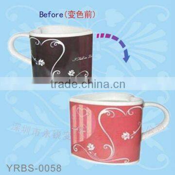 2014 promotional wedding gift porcelain couple love heart mug heart shaped color changing mug printing machine price