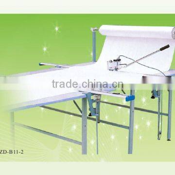 Cloth cutting machine garment pattern cutting table