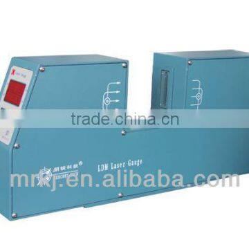 High accuracy wire diameter gauge