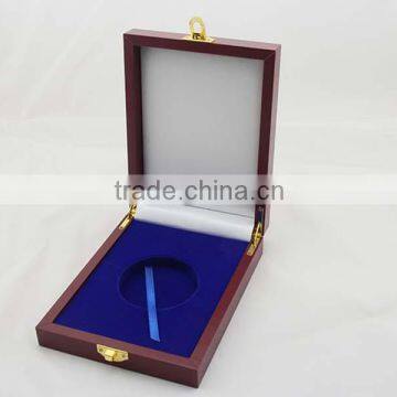 Wooden medal box (MH-0102)