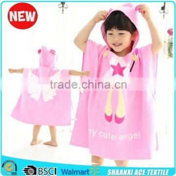 Lovely pink color printed gril hooded poncho towel cartoon girl hooded towel