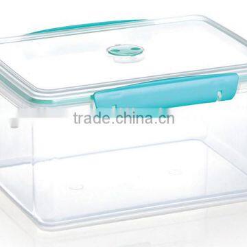 clear plastic food container