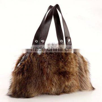 New Product Genuine Women's Raccoon Fur Bag Satchels with Removable Shoulder Strap in Competitve Price Fur Bag