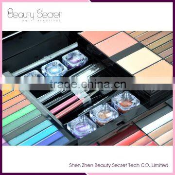 Super Romantic 85 Color Palette Eyeshadow With Makeup Set
