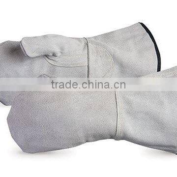 Rugged welding mitts