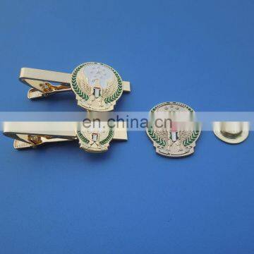 Featured UAE Falcon Dress Shirt Enamel Tie Lapel Pin Tie Clip Quality National Day Gifts