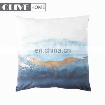 2018 New Chinese Style Gouache Paint Photo Printed Velvet Cushion Cover With Gold Stamping