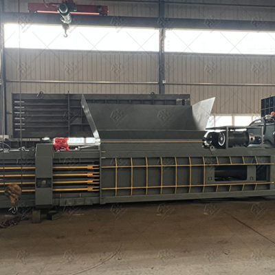 Presse à compactage automatique de carton en déchets hydraulique horizontale