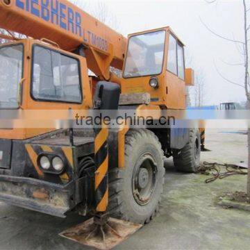 Used Condition Liebherr 30t Rough Terrain Crane in Shanghai for Sale With Good Condition and High Quality photo-2