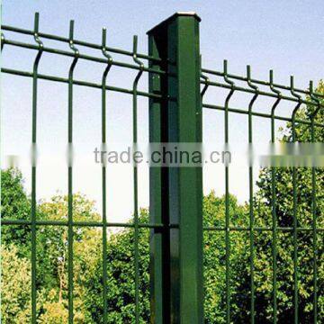 WELDED WIRE MESH FENCE IN 6 GAUGE