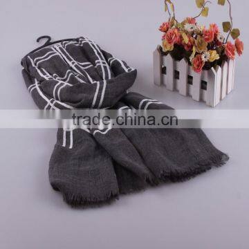 Wholesale Korean Fashion Woman Checked Plaid Embroidery Design Tassel Wide Voile Cotton Scarf