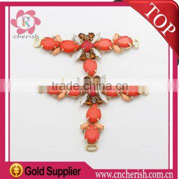 China Wholesale Fashion Gold Plated T Shape Colorful Rhinestone Chains Crystals Sandal Shoes Ornaments photo-2