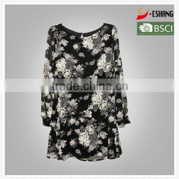 Ladies chiffon printed backless dresses