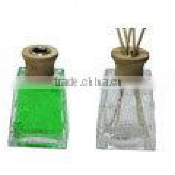 small cheap reed diffuser glass bottle with fragrance oil and rattan sticks