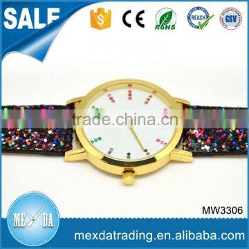 Promotional Lady Popular Gold Plating Shining pu Strap China Made Watch photo-4