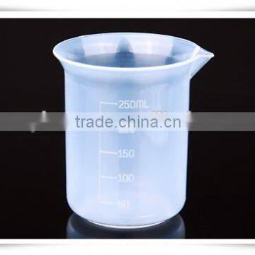 250 ml graduated plastic measuring cup without handle