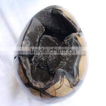 Natural septarium quartz geode for home decoration