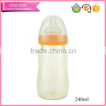 China OEM Plastic Feeding Bottle with Arc-shaped Design