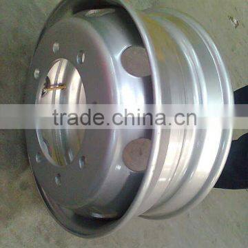 17.5x6.75--trailer wheel