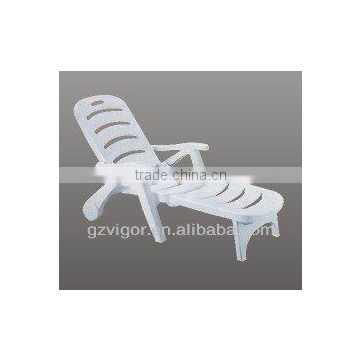 Folding plastic chaise lounge