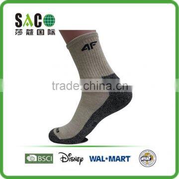 white and black yarn doubling foot beige body jacquard sports socks