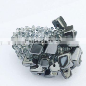 Magneite Chip stone Stretch Seed Glass beads Ring