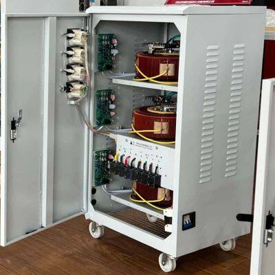 Three Phase 30kVA SVC Voltage Regulator with Overload Protection and Digital Display
