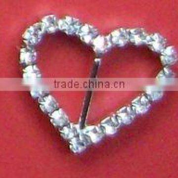 Heart rhinestone buckle