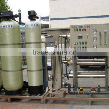 Mixed bed system ion exchange column for ultrapure water