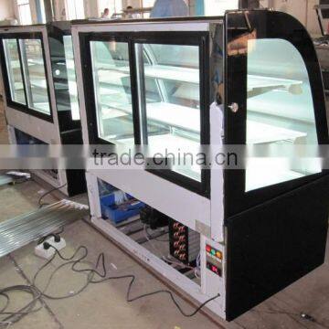 Refrigerated showcase for cake, chocolate, and pastry