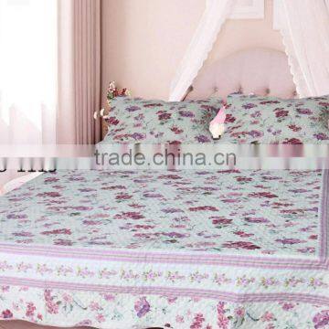 Home sense bedding Patchwork quilts with flower printed on