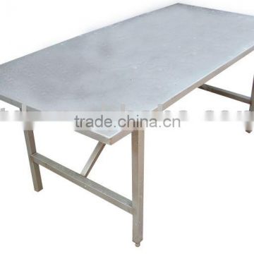 Deboning cutting and packaging worktable