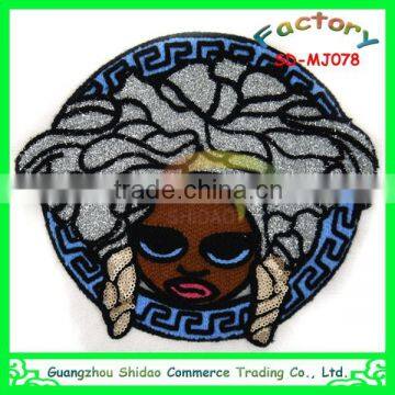 Wholesale embroidery patch cute girl design embroidery patch for garment decoration