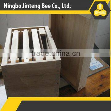 4 frame mating beehive