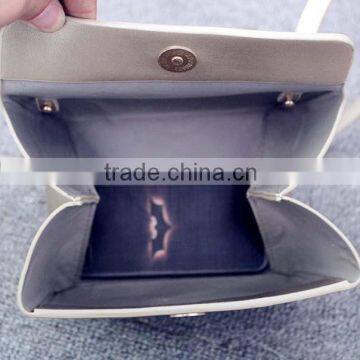 Newest Fashion Triangle Girls pu Sling Bag