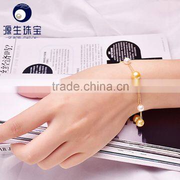 Akoya Cultured Pearls Bracelet With White/golden Pearls in 18k Gold Chain