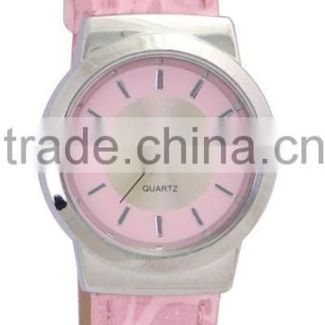 2016 new Lady watch in Pink Color PU band